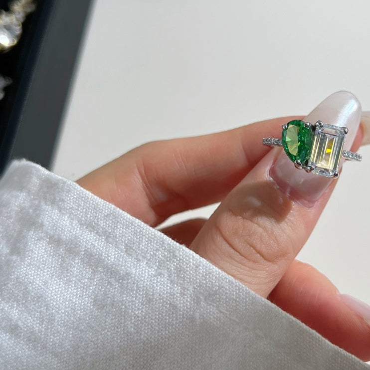 A|V JEWELLERY SIGNATURE RING