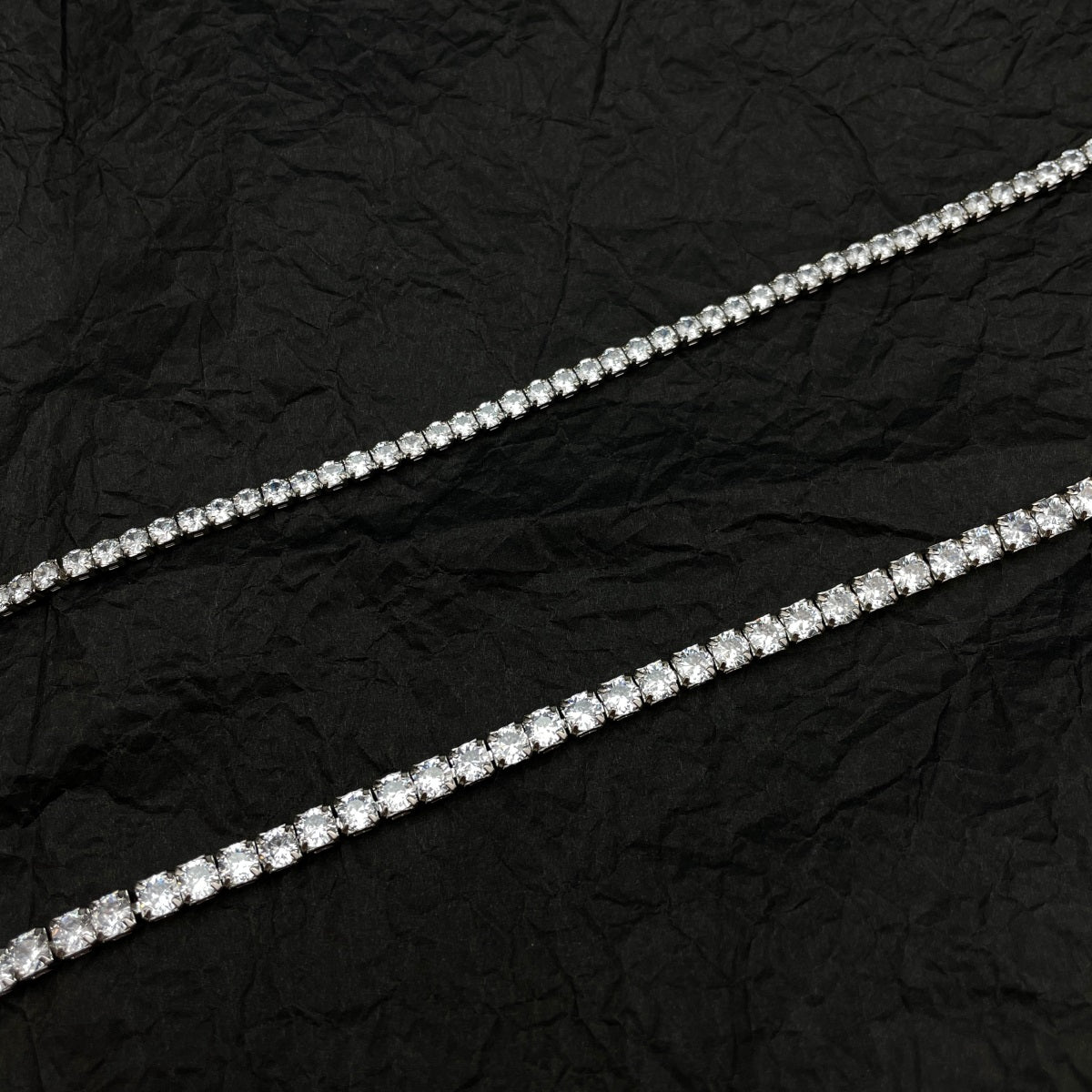 Dazzling Diamond-Accented Choker Necklace